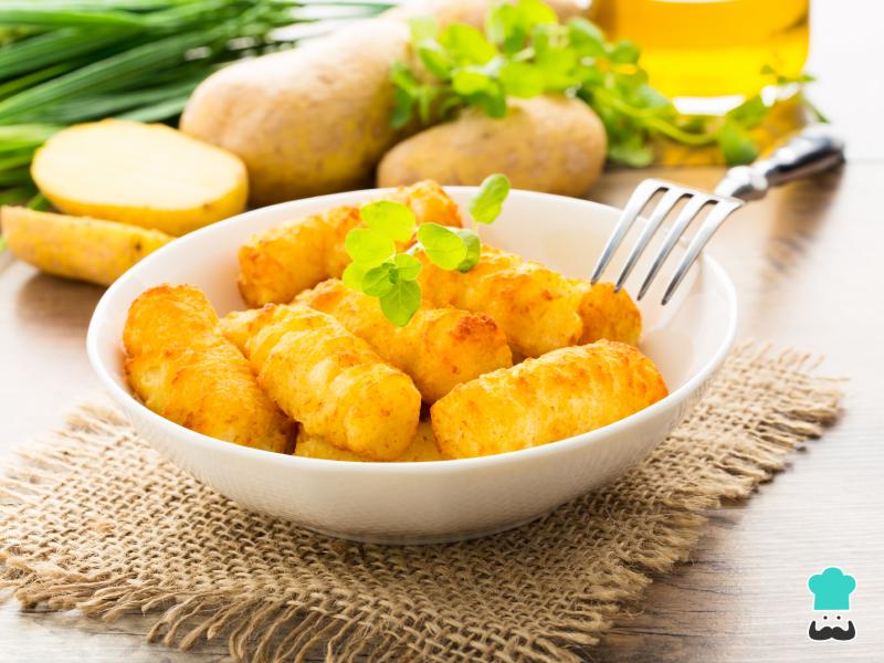 Muchines de yuca dorados